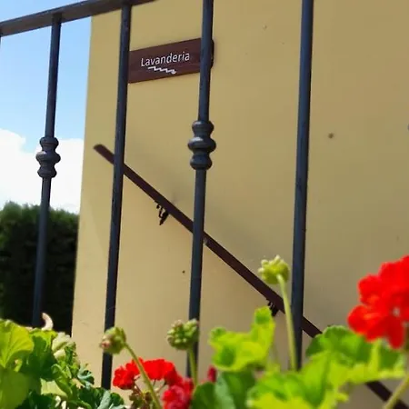 مزرعة للإقامة Tenuta Santa Maria Notaresco