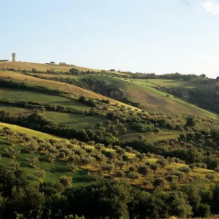 Tenuta Santa Maria مزرعة للإقامة *